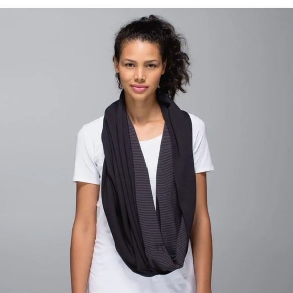 lululemon athletica Accessories - Lululemon Vinyasa Scarf Hyper Stripe Black Soot